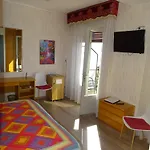 Casa Alessandra ホテル 2*