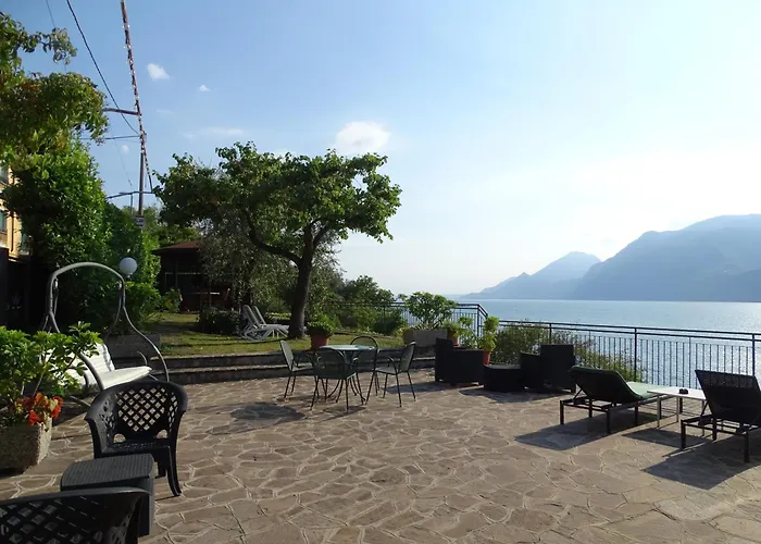 Casa Alessandra Hotel 2*